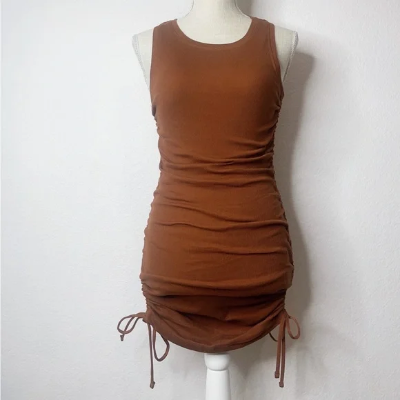 NWT Good American Ruched Dress - Picture 3 of 5